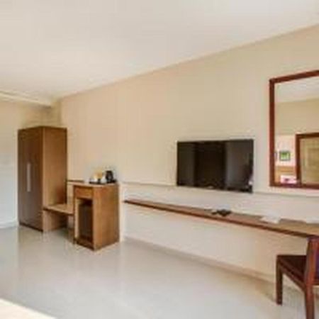Jk Residency Kelakam Ξενοδοχείο Εξωτερικό φωτογραφία